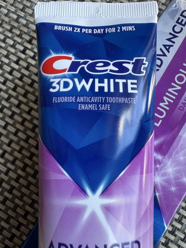 Зубная паста Crest 3D White Advanced Luminous Mint 104 гр