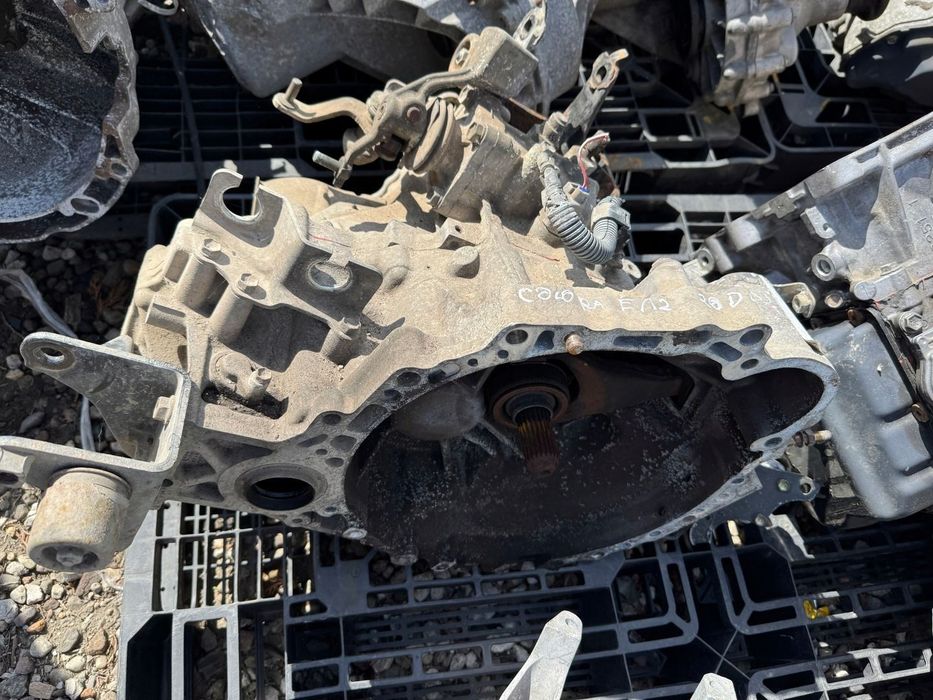 Toyota Corolla E12 2,0 D4D skrzynia biegów