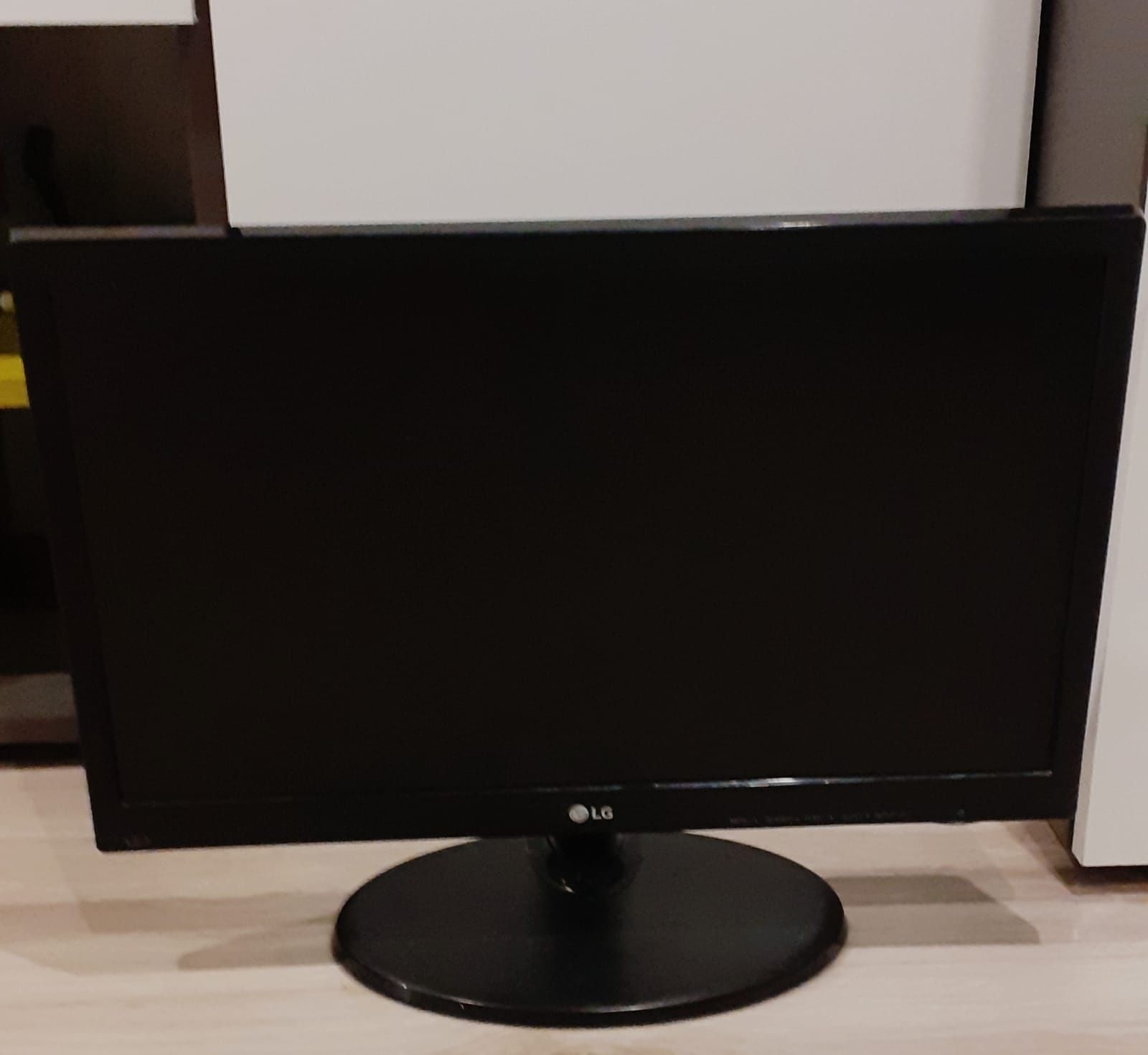 Monitor Lg 19 cal model 19M38A-B