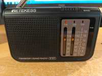 Продам Радиоприемник Retekess V117 всеволновой , новый .