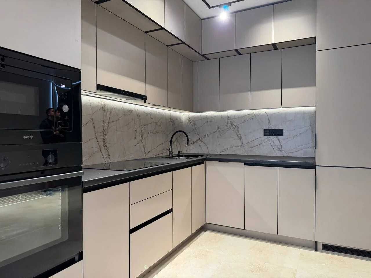 Півторикімнатна квартира в ЖК Manhattan UP З басейном на даху
