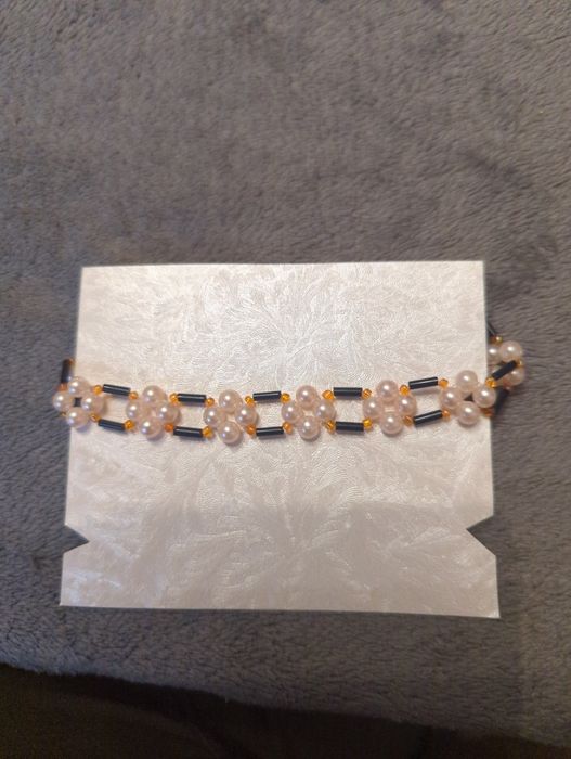 Bransoletka na gumce z zapięciem