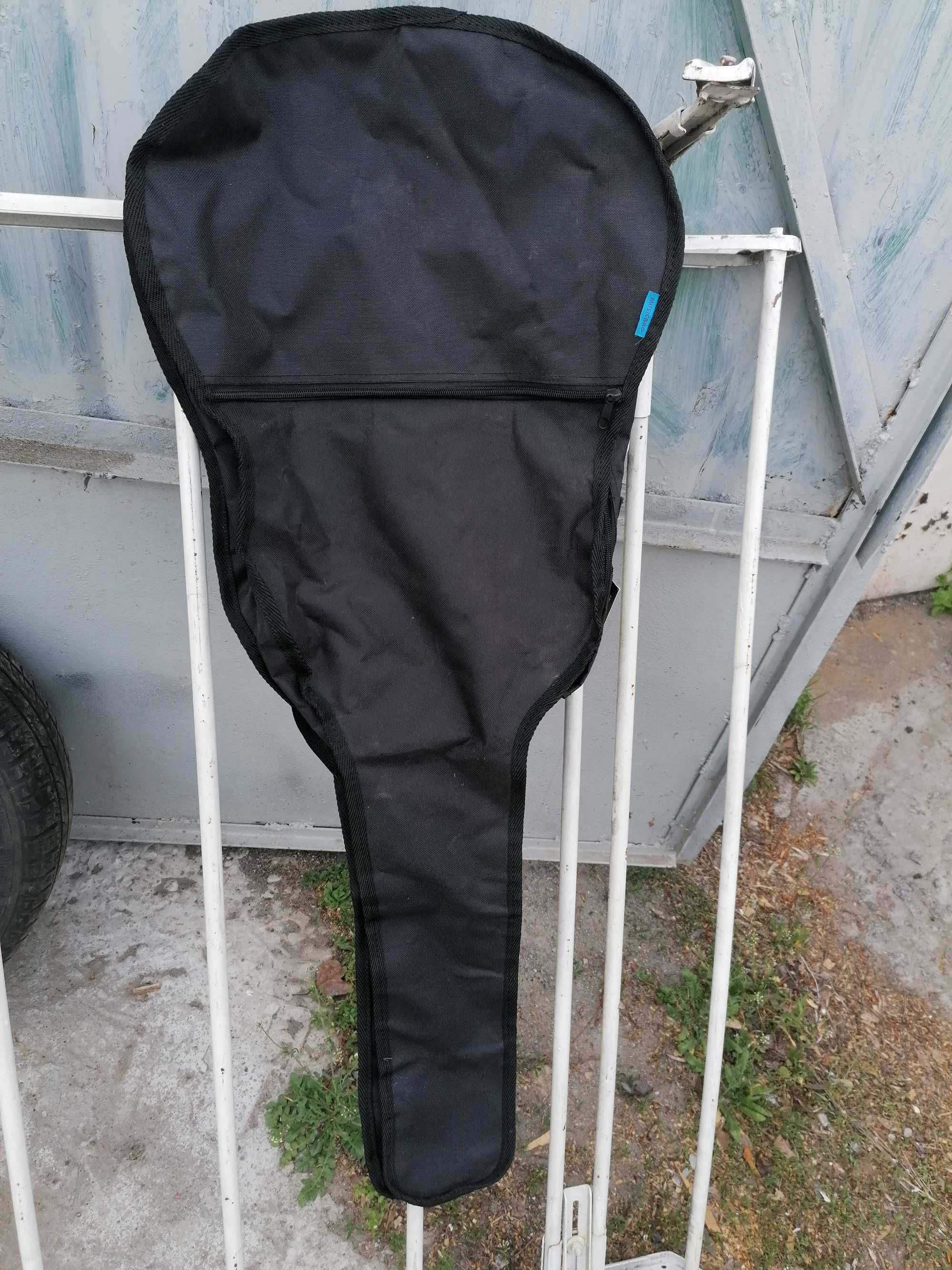 Продам чехол на гитару