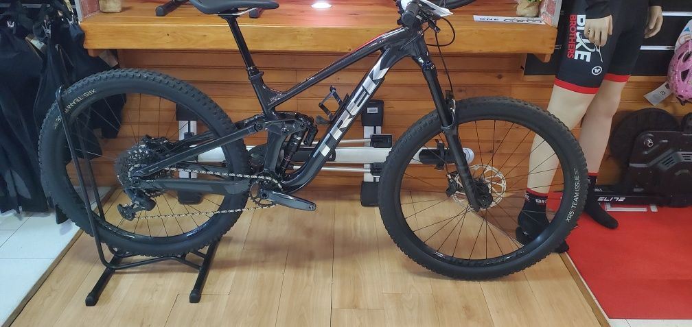 TREK slash 8 gx T-M