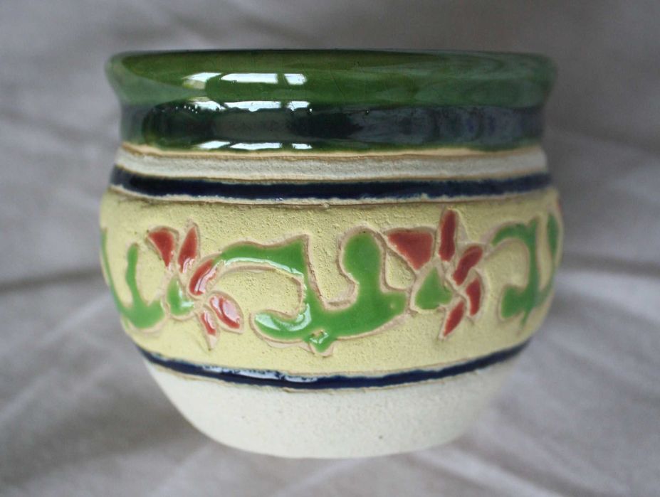 gliniana, ceramiczka, mała osłonka na na doniczkę