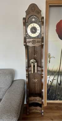 Zegar stojący z wachadłem i gongiem