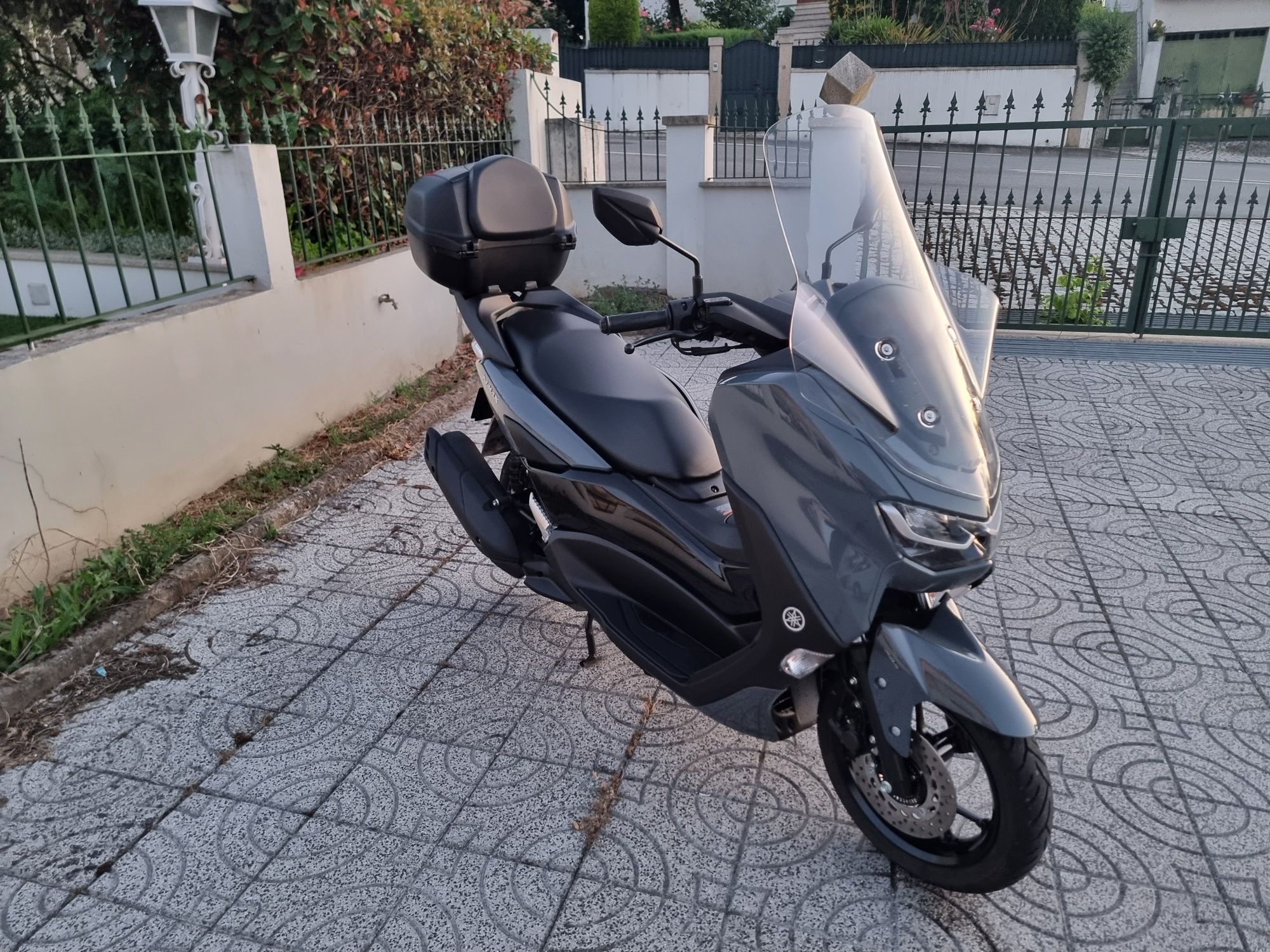 Yamaha Nmax 125 poucos klms