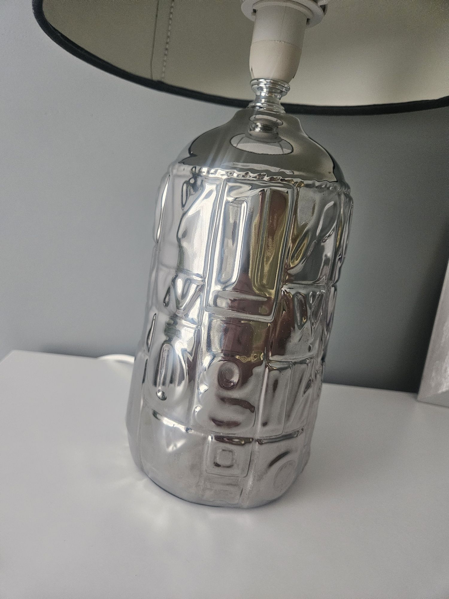 Lampa nocna Glamour srebrna z ciemnym kloszem 39 cm