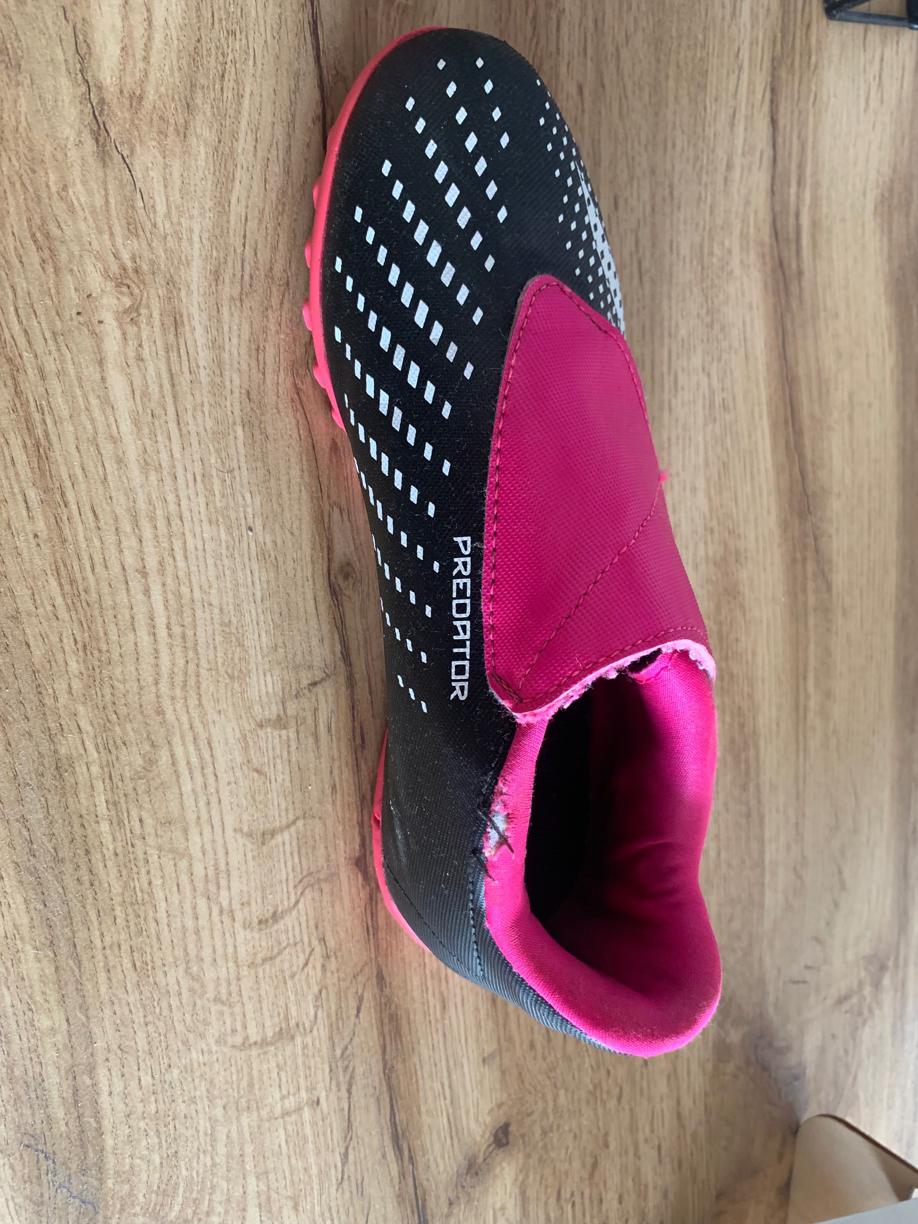 Turfy Adidas Predator r 35
