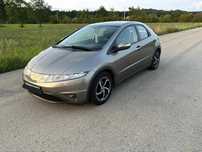 Honda Civic Honda Civic 1.4 Benzyna • 2008 r. • 198 395 km • Bezwypadkowa