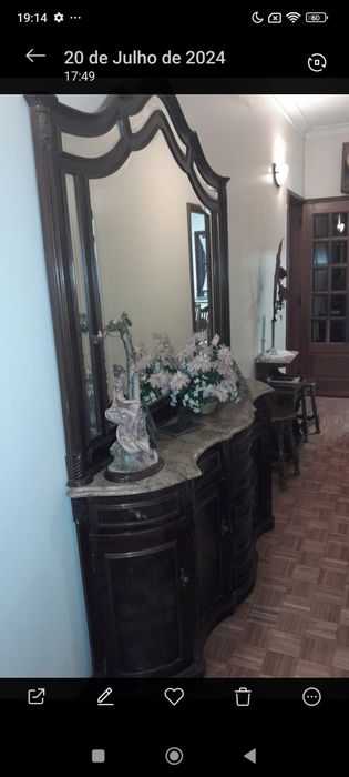 Móvel corredor com espelho