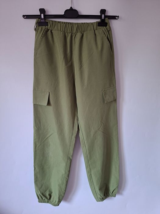 Shein Spodnie dziewczece rozmiar 146-152
Spodnie dziewczęce 
rozmiar 1