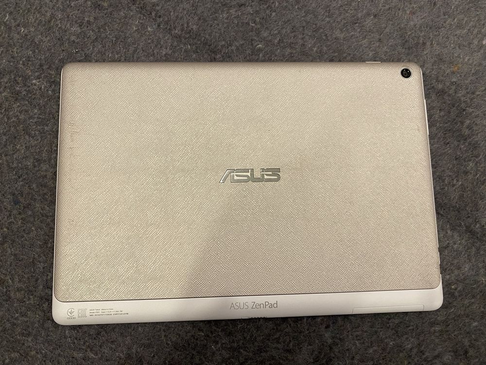 Планшет Asus ZenPad (P021)