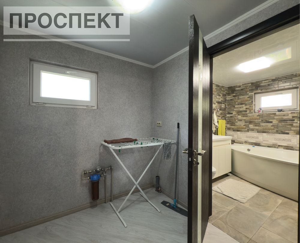 Продам будинок з ремонтом ( Центр). Р-н маг. « Віста».