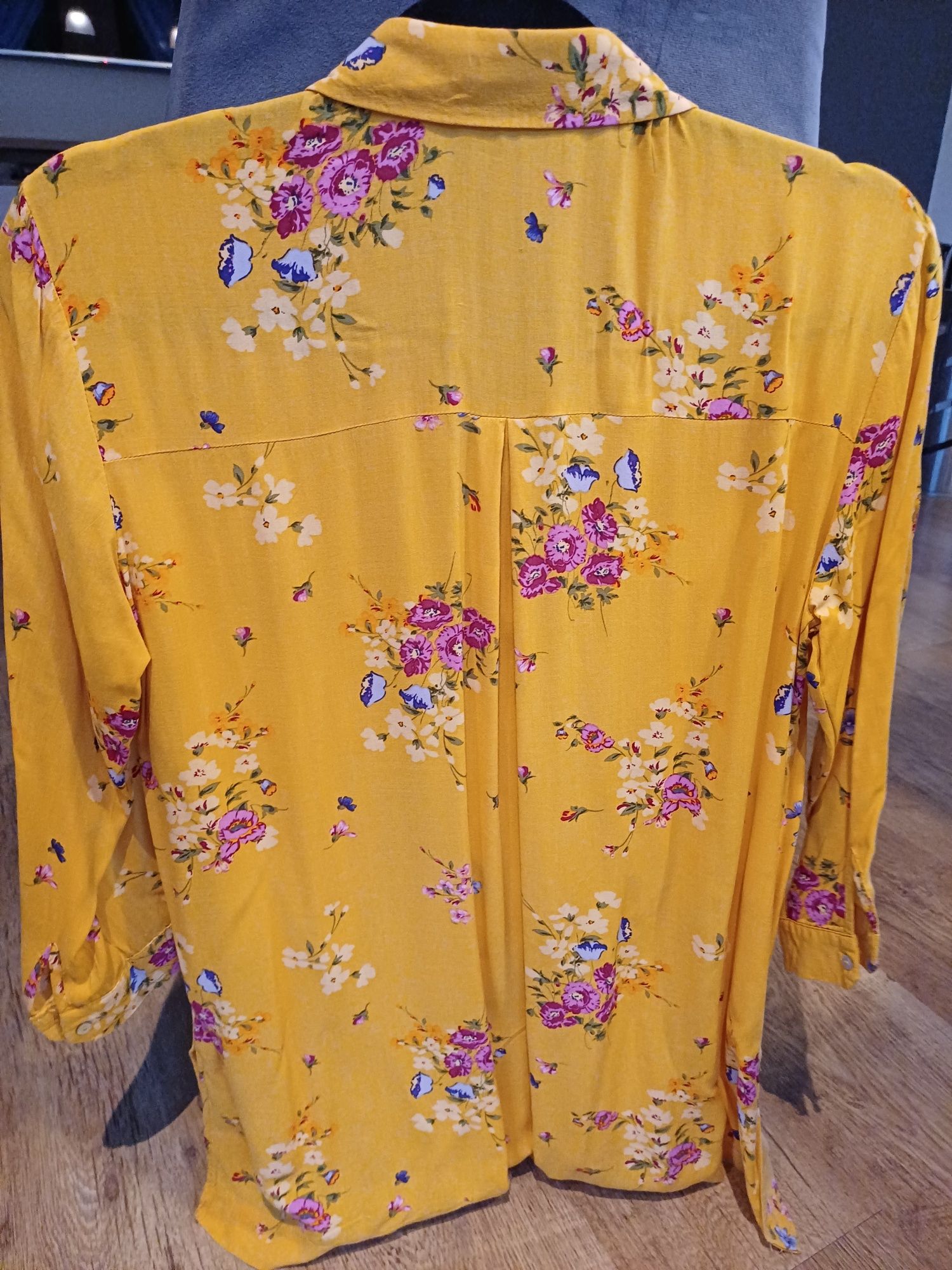 Sprzedam koszulę Stradivarius