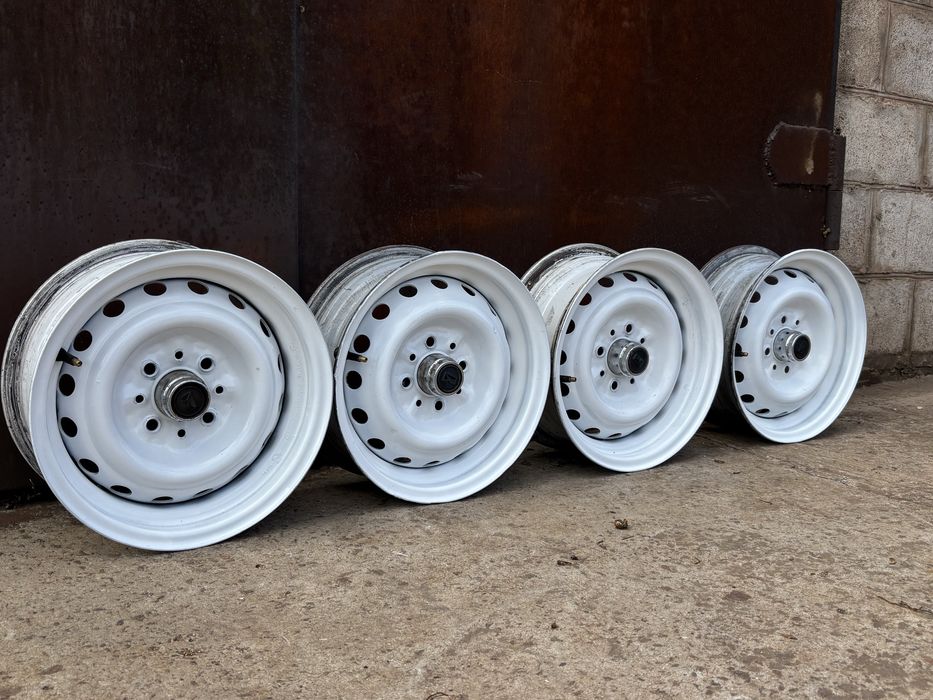 Диски на ВАЗ 4х98 R13 2106 в хорошем состоянии