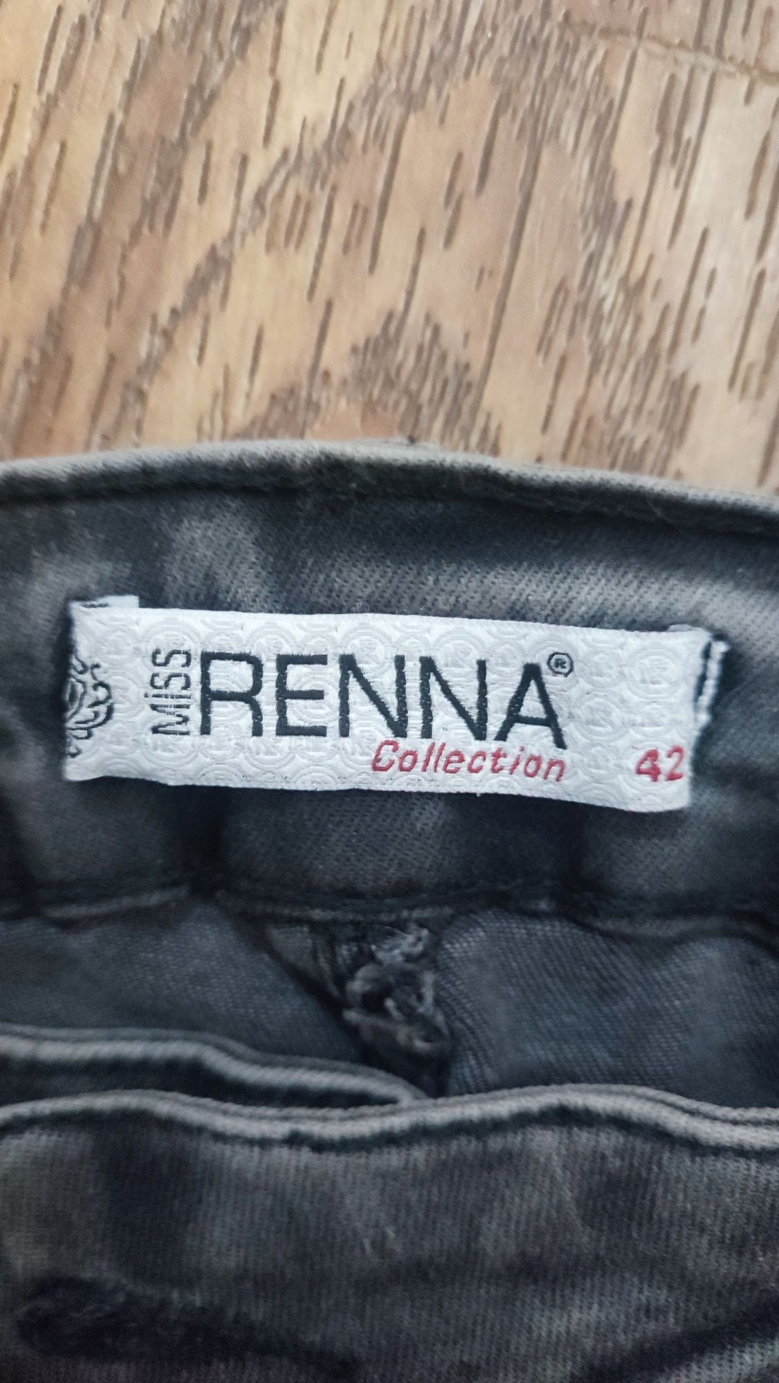 Модні Джинси жіночі  Miss Renna сірого кольору 
Style XL / Брюки / Ж