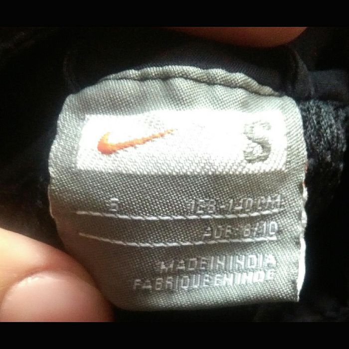 Bluza chłopięca Nike 128-140 czarna