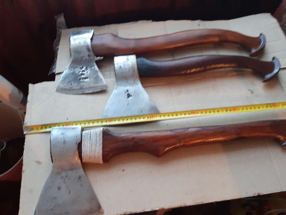 Старие топорики отличного качества.
