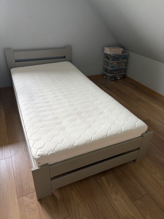 Łóżko 200x100cm z materacem