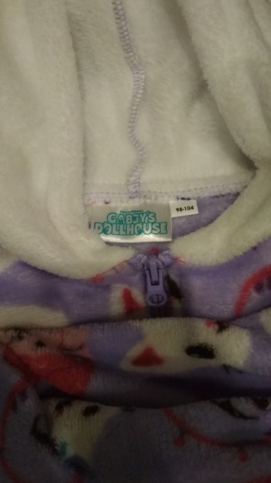 Nowe piżamki na ok. 4 lata kombinezon pluszowy98/104 Koci Domek Gabi
