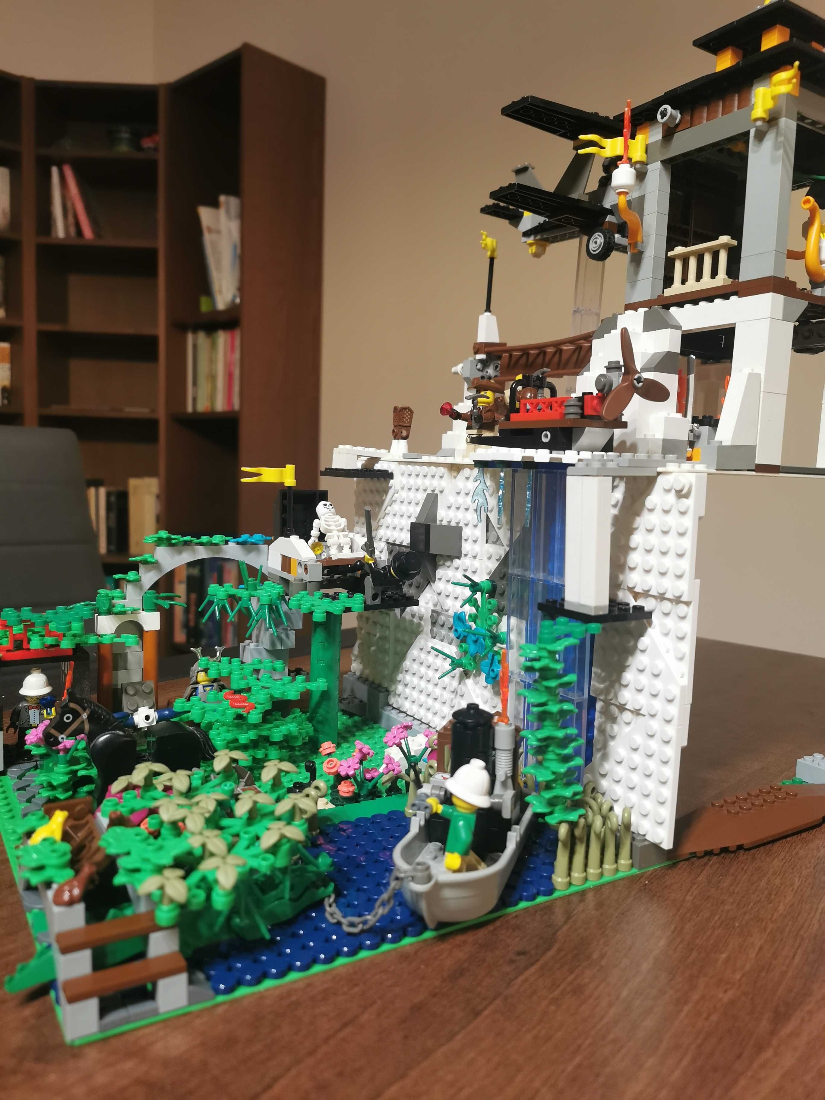 Lego Adventurers Orient Expedition Diorama