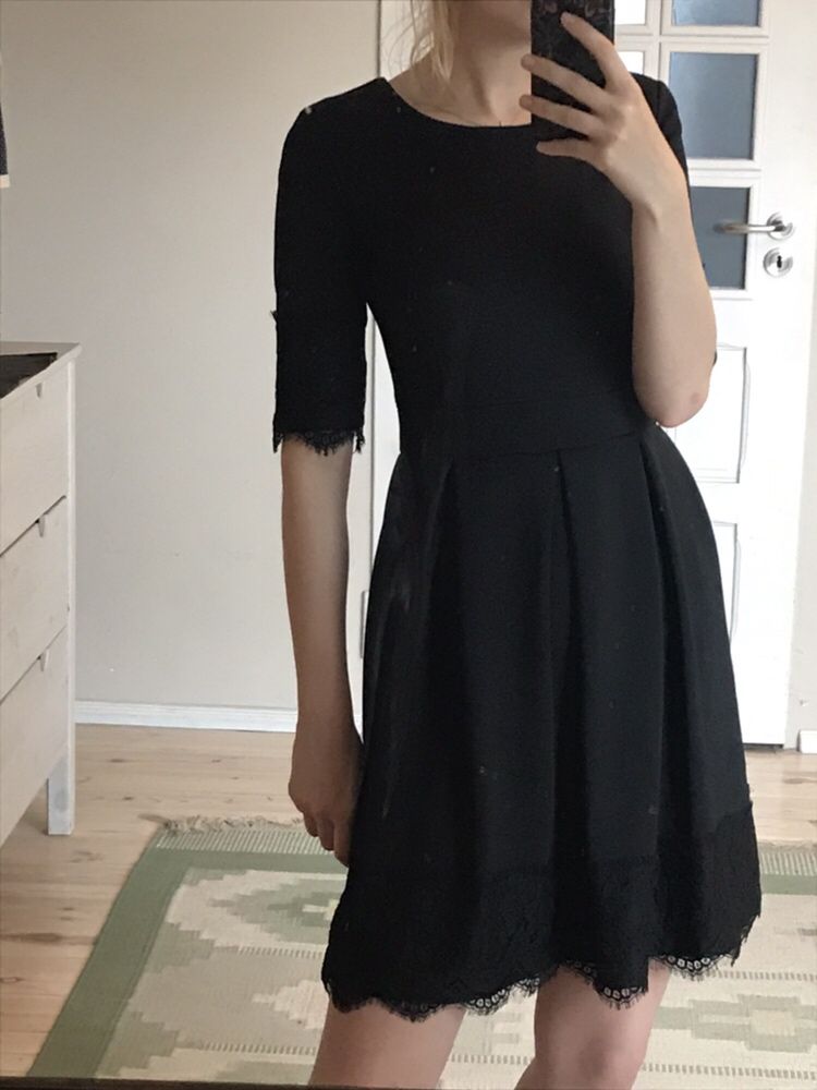 Czarna sukienka wizytowa XS
