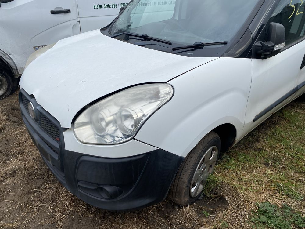 Przód kompletny Fiat Doblo 2 II Opel Combo 2010- maska zderzak lampa