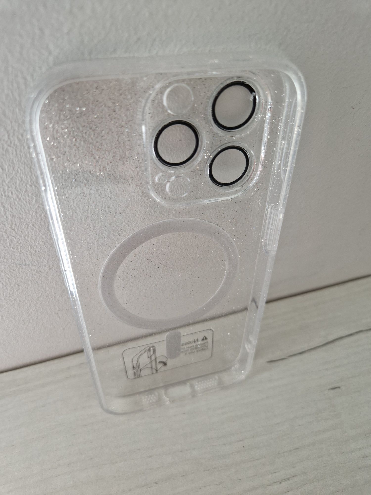 Glitter Magsafe Case do Iphone 15 Pro przezroczysty