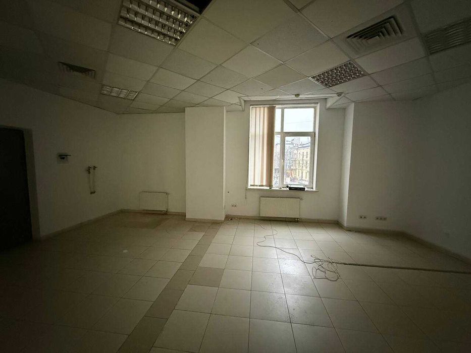 Продаж комерційного приміщення в самому центрі Івано-Франківська.