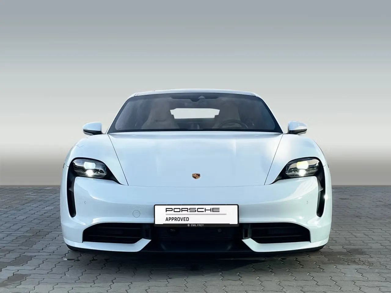 Porsche Taycan Porsche Taycan Turbo - 2.6 sec / 100kmh - 33 000km