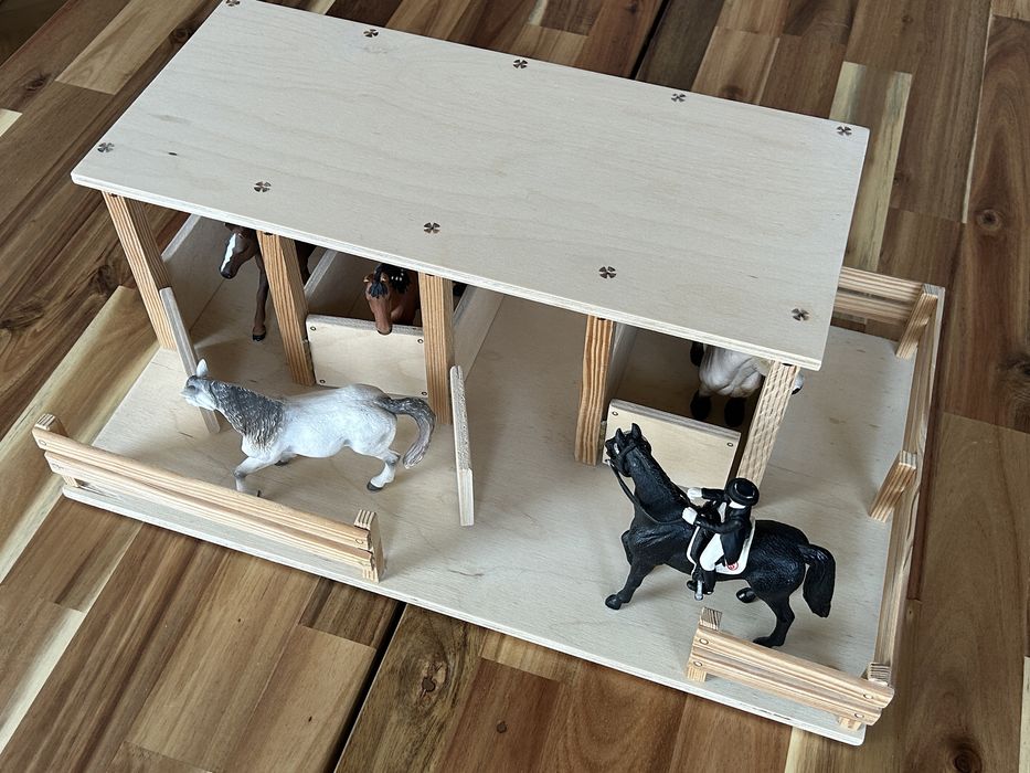 Stajnia dla konikow Schleich