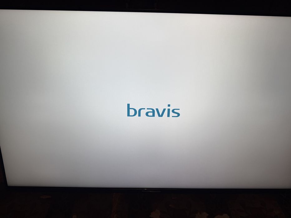 Телевізор Bravis 55 дюймів. SmartTV. Самовивіз