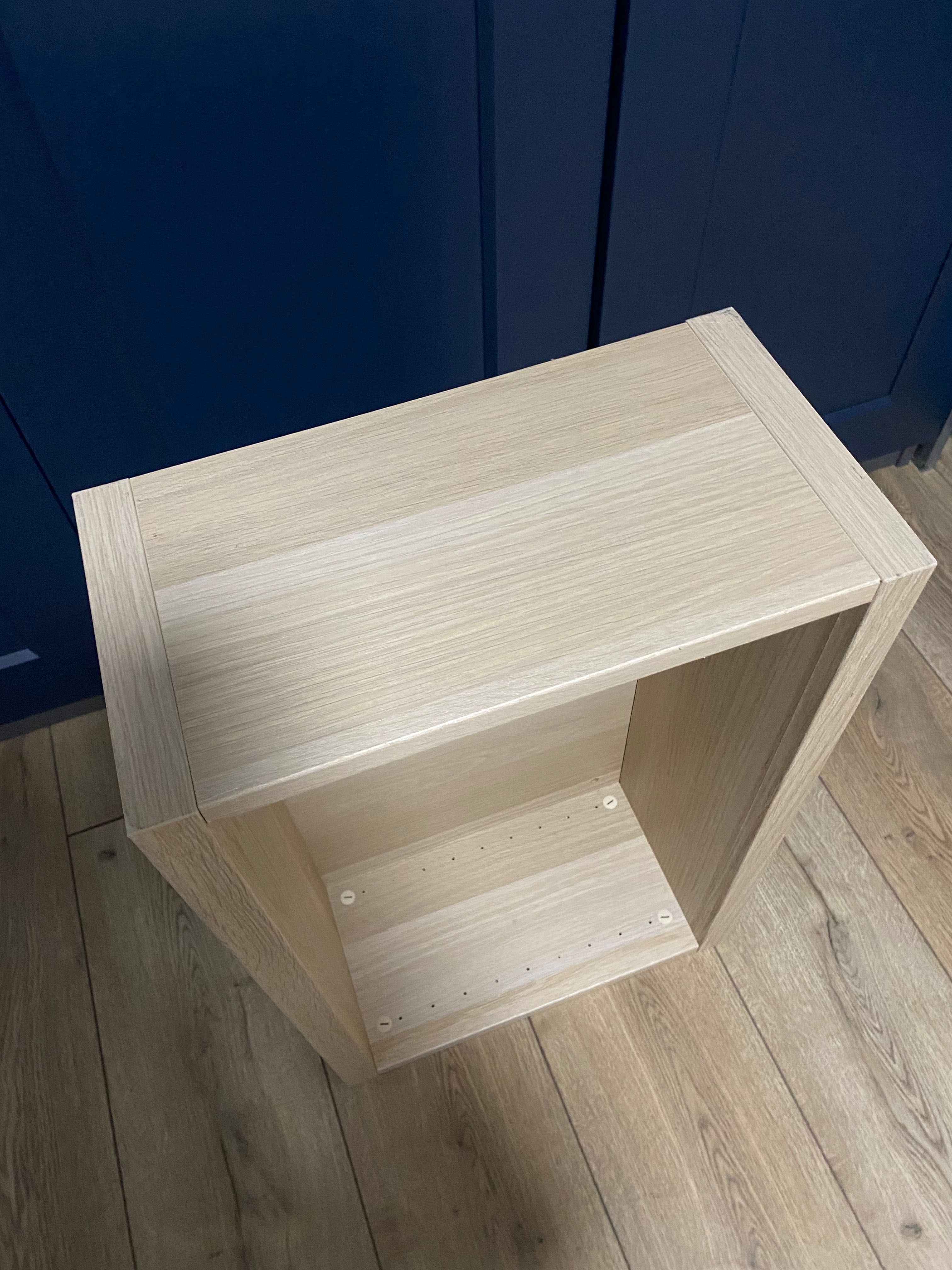 Półka prostokątna wisząca w stylu Eket Ikea
