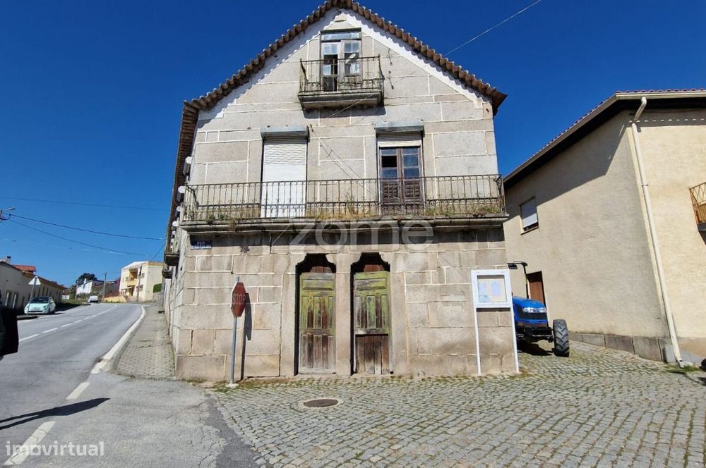 Moradia para recuperar | Souso Pires