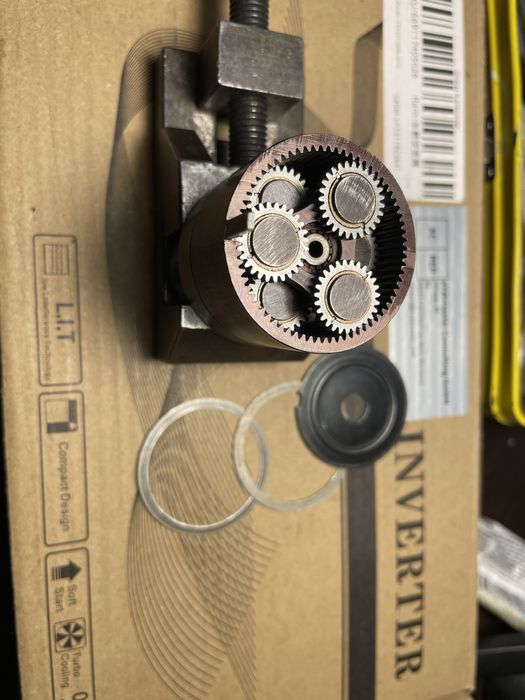 Планетарный редуктор