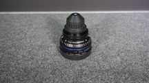 Кінооб'єктив Carl Zeiss Compact Prime CP.2 15mm T2.9 PL/EF-mount