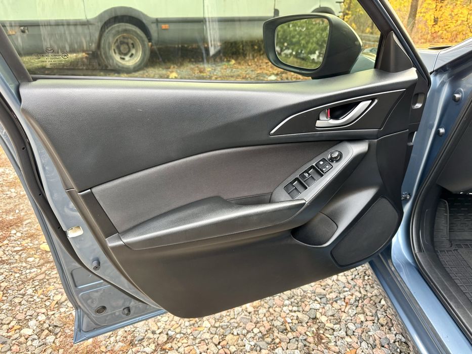 Продам Мазда3 SkyActiv