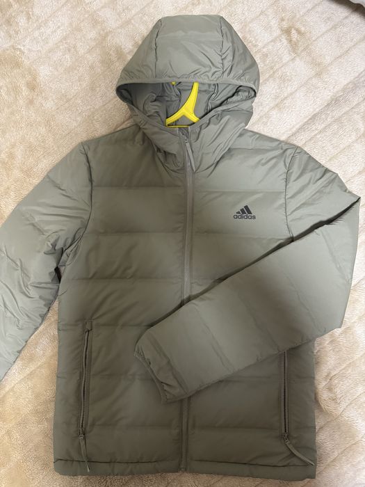 Зимова куртка Adidas Helionic