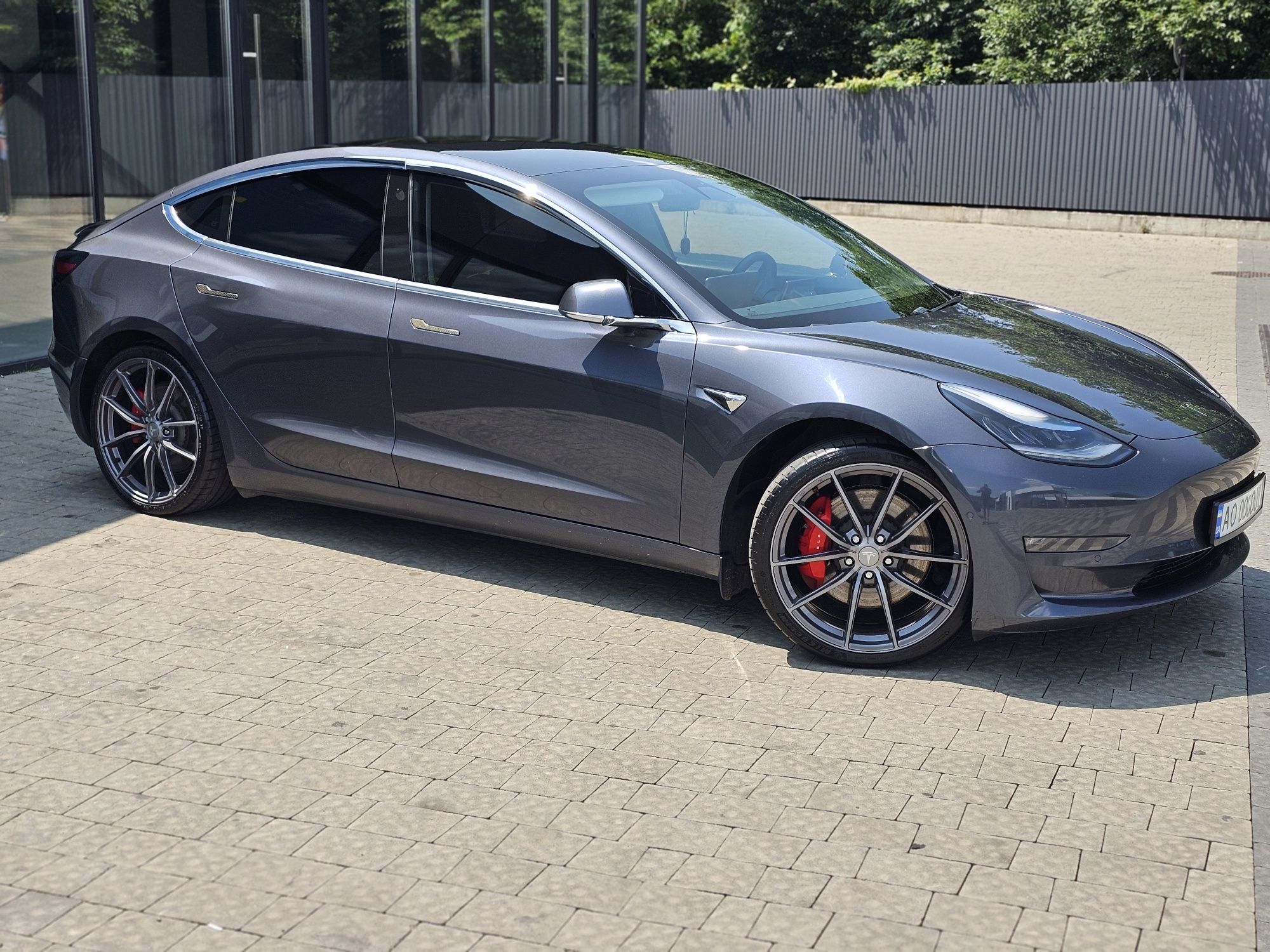 Tesla Model 3 Performance 2020 ЄВРОПА