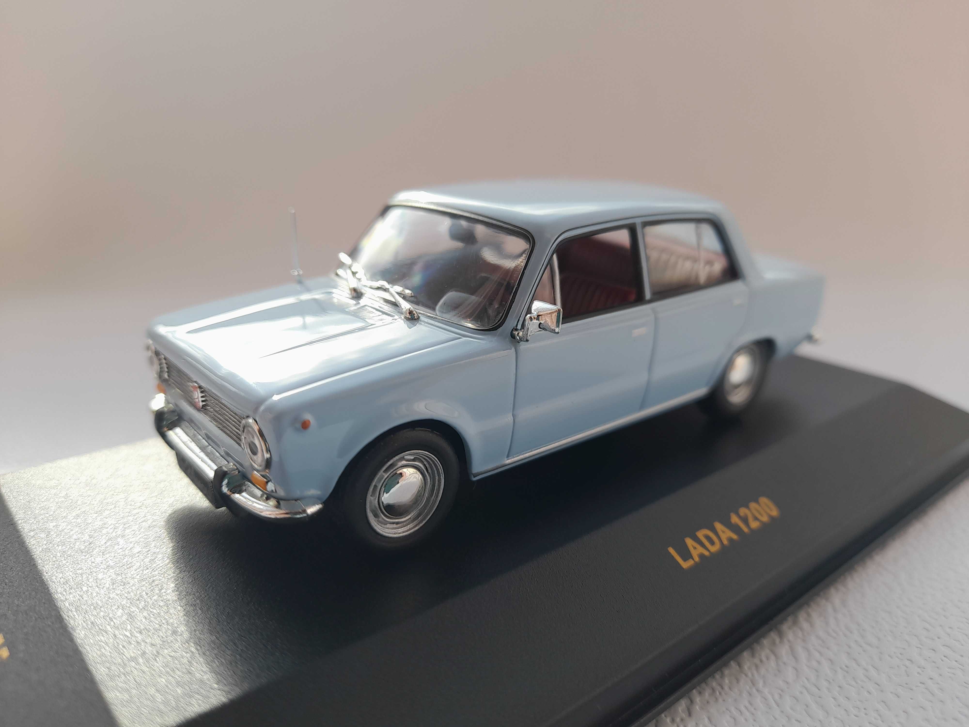 Коллекционная модель  IXO  Lada  1200   [CLC 055], 1/43