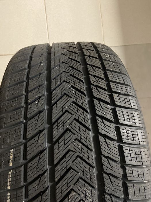 Pneu novo GRIPOMAX SureGrip Pro