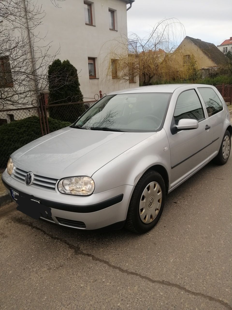 VW golf 1.6 benzyna klimatyzacja el. szyby