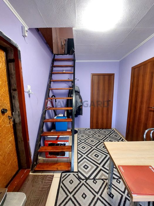 Заміський будиночок поряд із містом