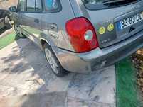Mazda 323 gasolina
