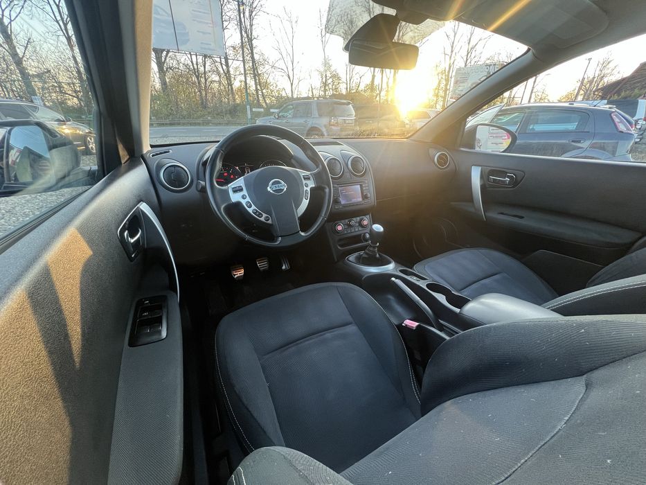 Свіжо пригнана машина , нісан кашкай +2