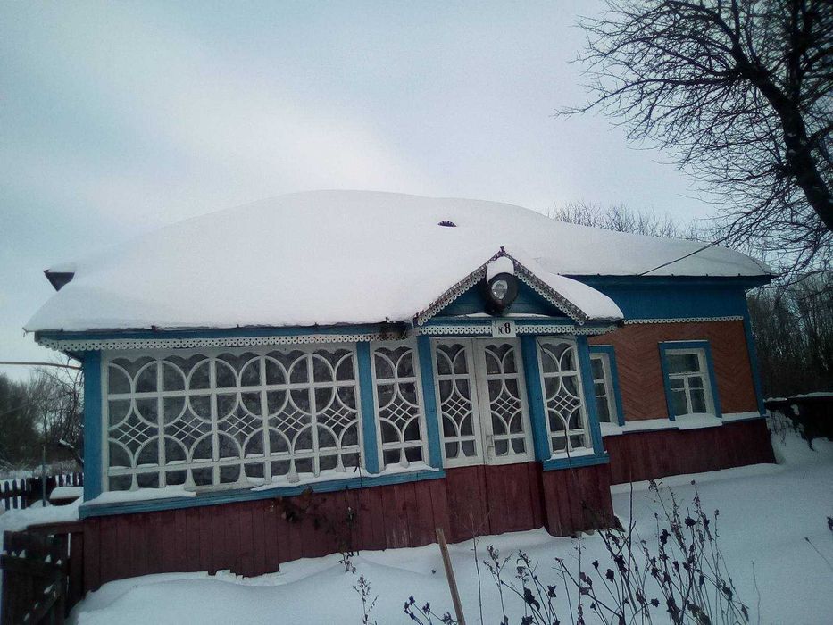Продається будинок в селі Кобижча Ніжинського р Чернігівської області.