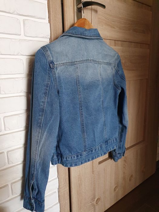 Kurtka katana jeansowa  niebieska przetarcia ćwieki r. S