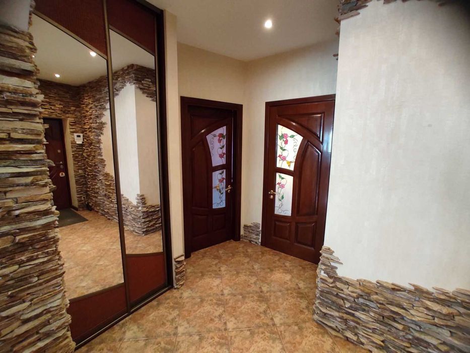 Продаж 3 кімнатної квартири Центр