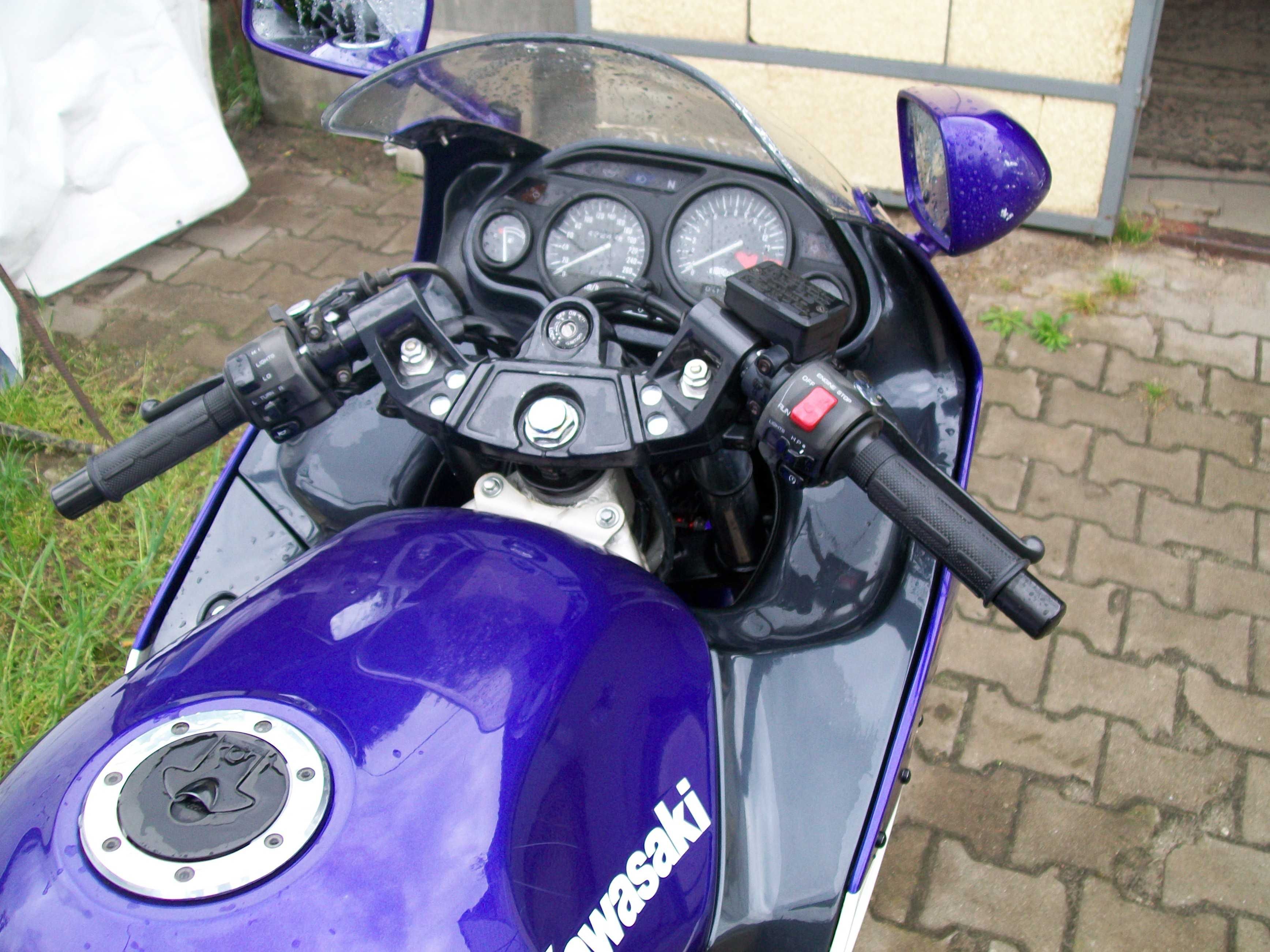 Kawasaki ZX 600E
